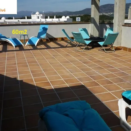 Piscines - Climatisation - Calme - Wifi - Plages - Vue - Bord De - Parking